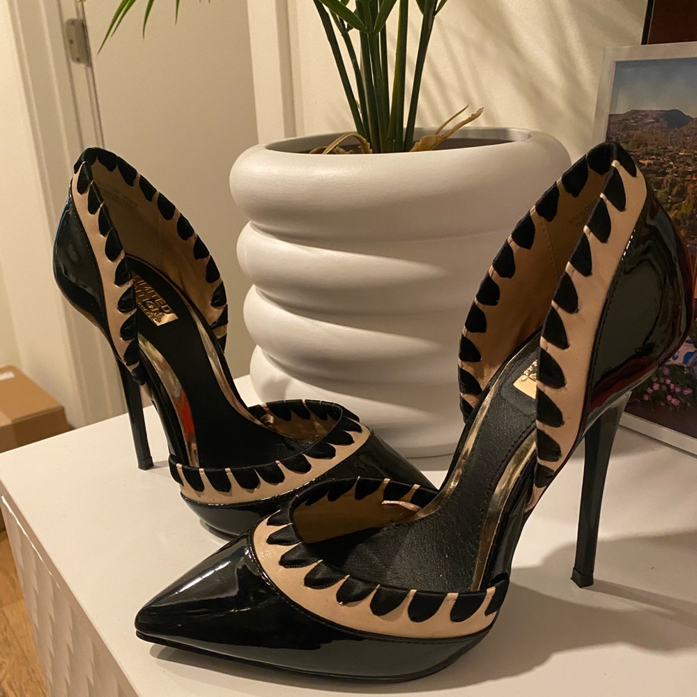 Celebrity owned with certificate of Authenticity Elegant Pumps Heels